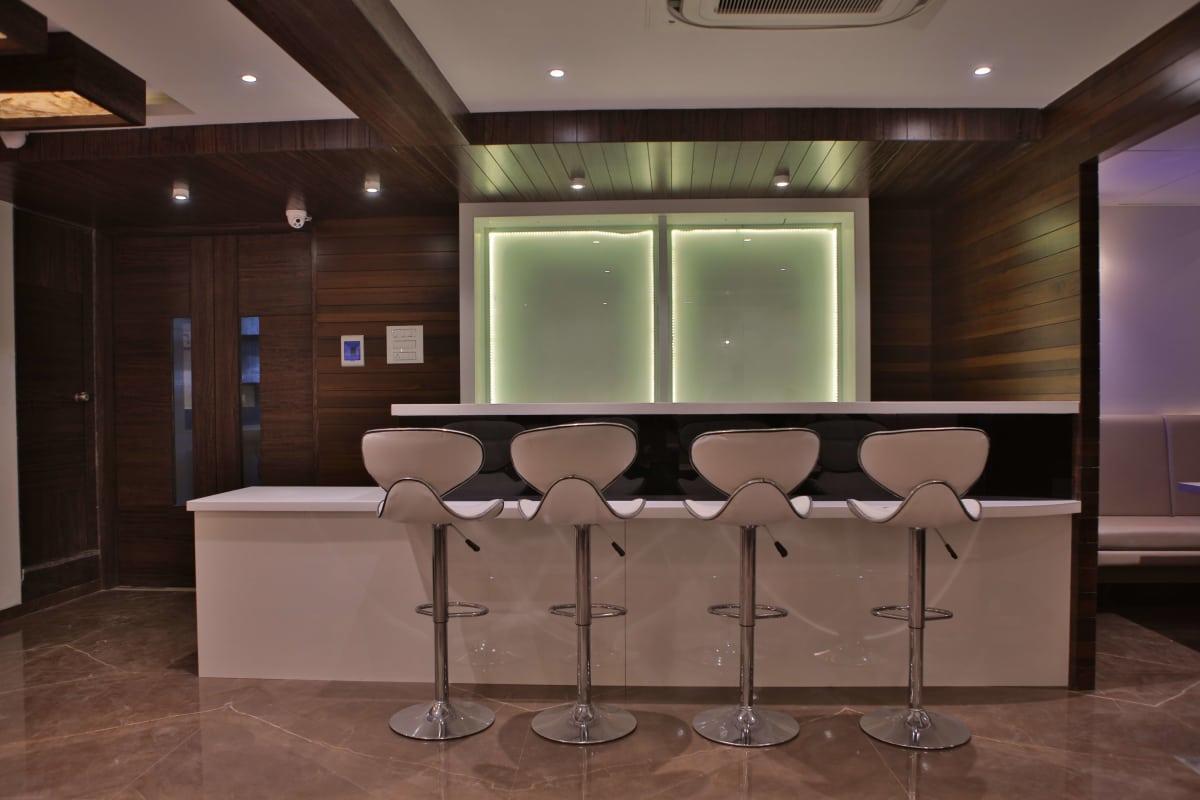 Hotel K P Pride Jalgaon Eksteriør billede