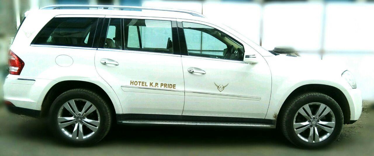Hotel K P Pride Jalgaon Eksteriør billede